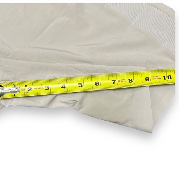 Athleta Shorts Womens Size 2 Beige BROOKLYN BERMUDA 9" Shorts Pull On Stretch - Picture 6 of 10